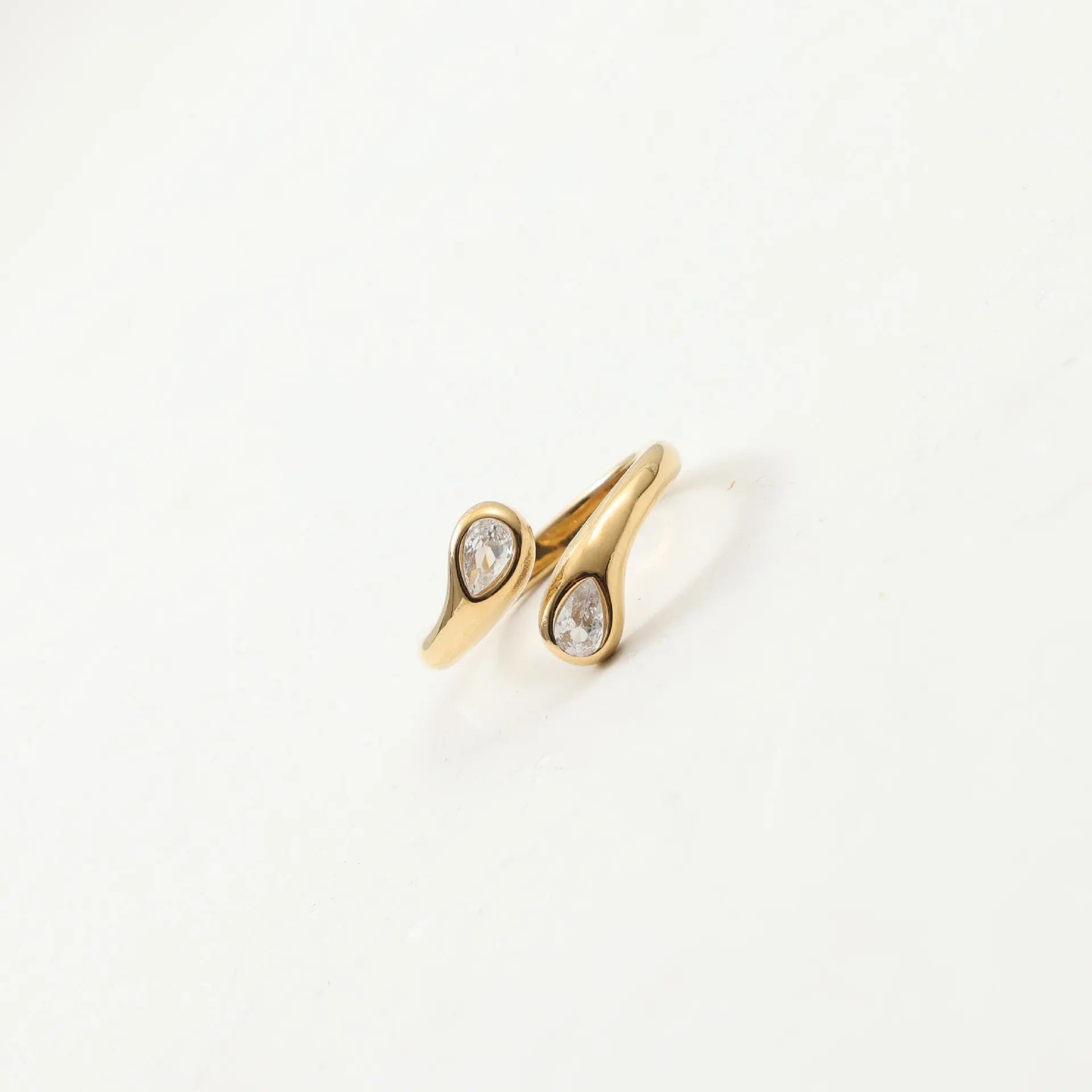 Perfect Pear CZ Stone Hug Ring for Women PVD Gold Plated Stainless Steel Ring