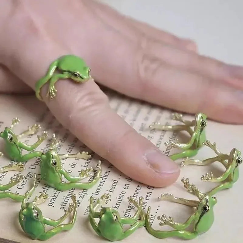 Tree frog ring, green quirky frog ring, niche design, blue frog ring, adjustable ring opening