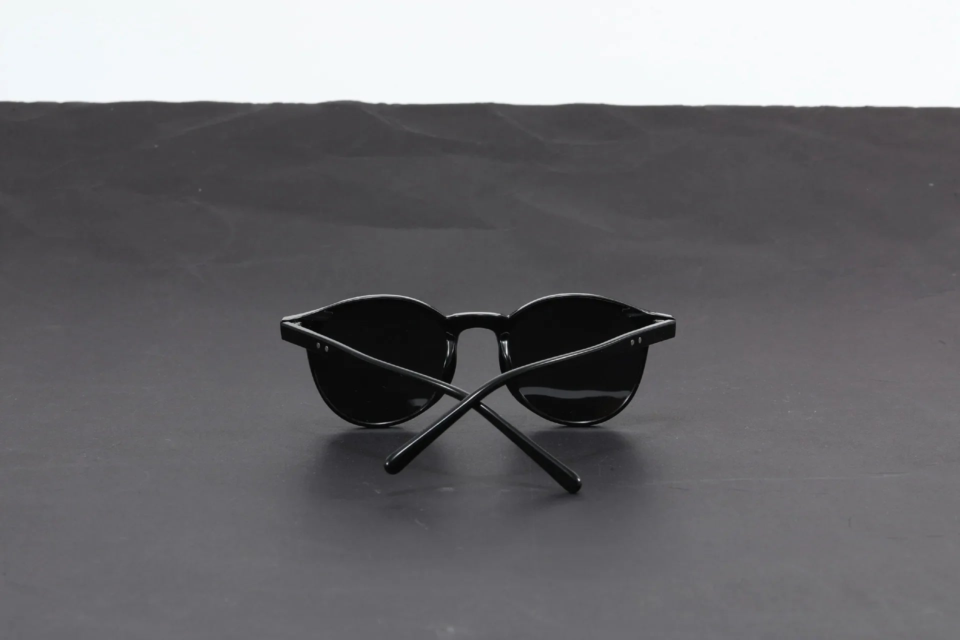 Korean Ultra Light Polarized Sunglasses Round Frame UV400 Sun Glasses Retro Trendy Fashion Driving Shades Men Women Eyewear